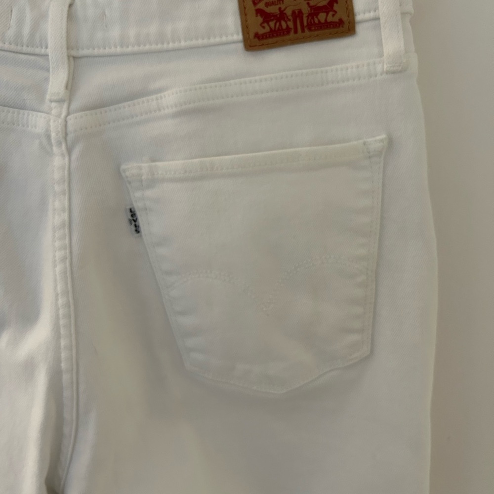 Levi's White 721 High Rise Skinny Ankle Jeans - Picture 6 of 13